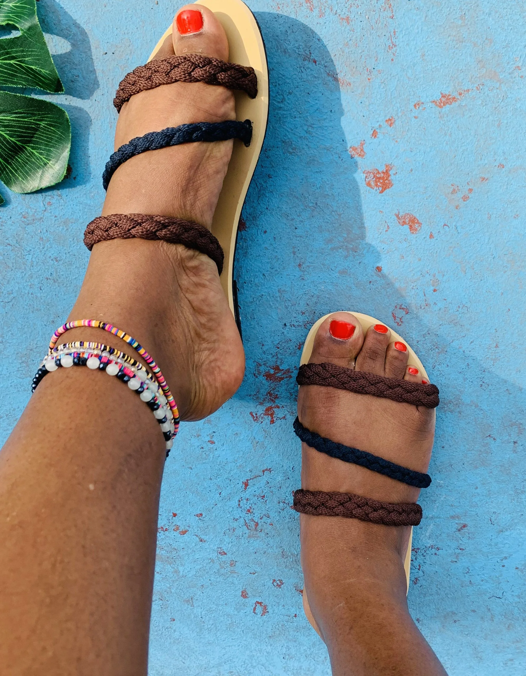 Onyx Female Sllippers - Image 4